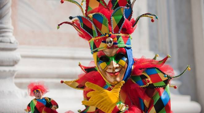 Castelnuovo Belbo, domenica 15 la "Sfilata dei carri di Carnevale"