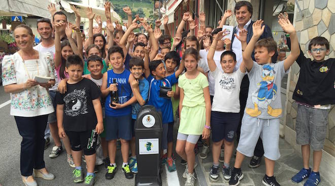 Paese pulito con i nuovi contenitori per i rifiuti a Santo Stefano Belbo