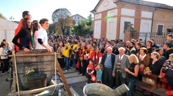 A Calosso tutto pronto per la tradizionale Fiera del Rapulè