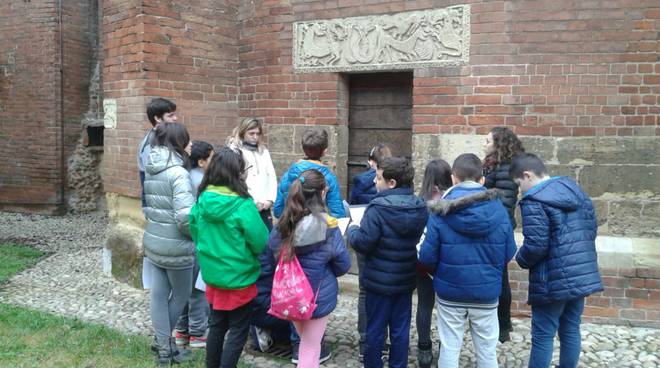 Studenti della Jona in visita col FAI al Complesso di San Pietro in Consavia