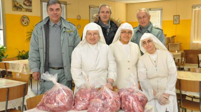 La Provincia di Asti dona la carne di cinghiale alla Caritas
