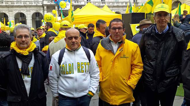 Allevatori Coldiretti Asti in piazza a Torino per difendere il latte