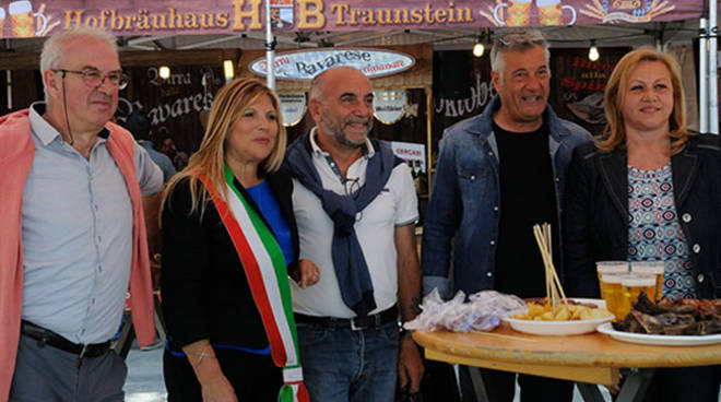 Asti, inaugurata "L'Europa in Festa" in Piazza Campo del Palio (foto e video)