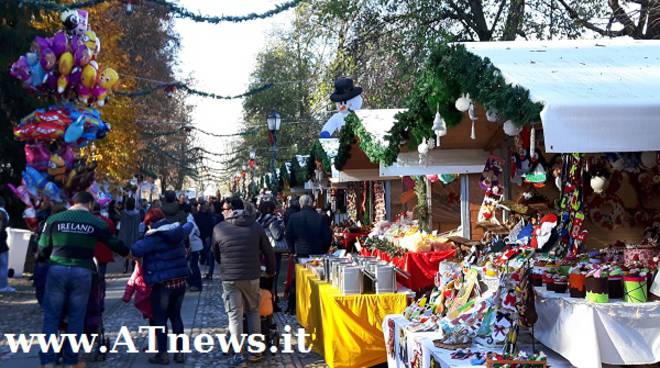 Paese Di Natale.Si Avvicina Il Magico Paese Di Natale Alla Scoperta Di Langhe E Roero Atnews It