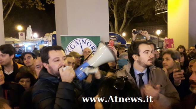 Matteo Salvini ad Asti rinnova il suo No al referendum