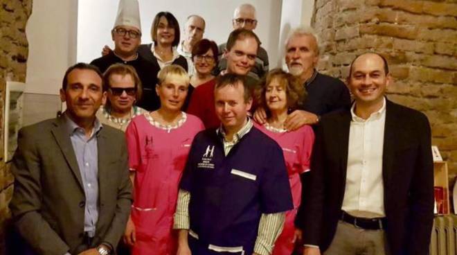 Un successo per la cena al buio a favore dell'Unione Italiana Ciechi