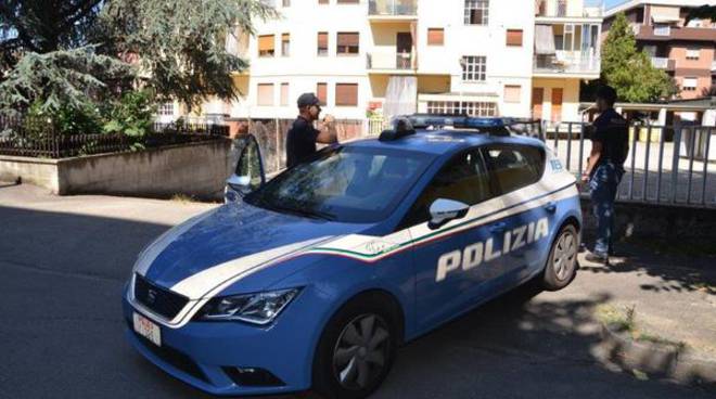 Asti, individuati dalla Polizia gli autori degli scippi avvenuti in città; denunciati tre giovani