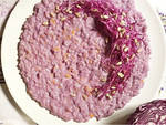 La ricetta del giorno: Risotto al cavolo viola e burro di semi di girasole