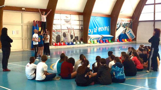 ll cheerleading torna con le lezioni promozionali nei licei di Alba