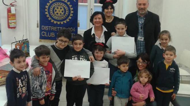 Asti, premiati i quattro piccoli "topi di biblioteca"