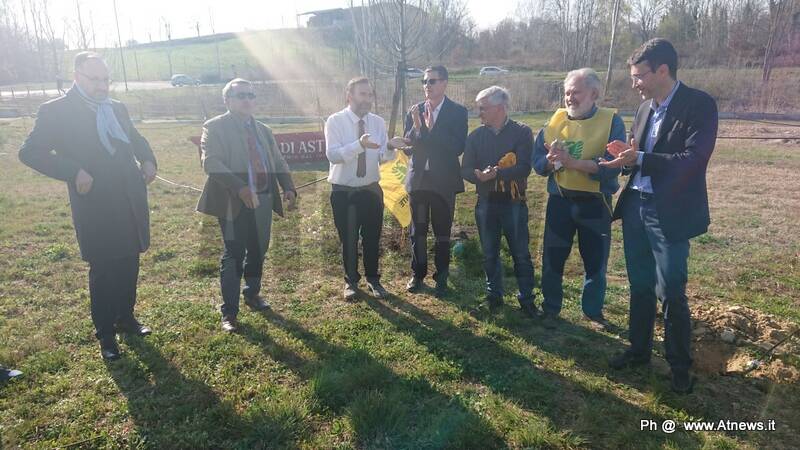 Parco della salute di Asti: piantate 25 nuove piante