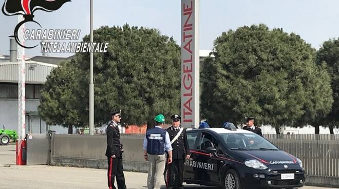 carabinieri NOE italgelatine