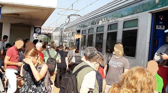 incendio treno torino genova