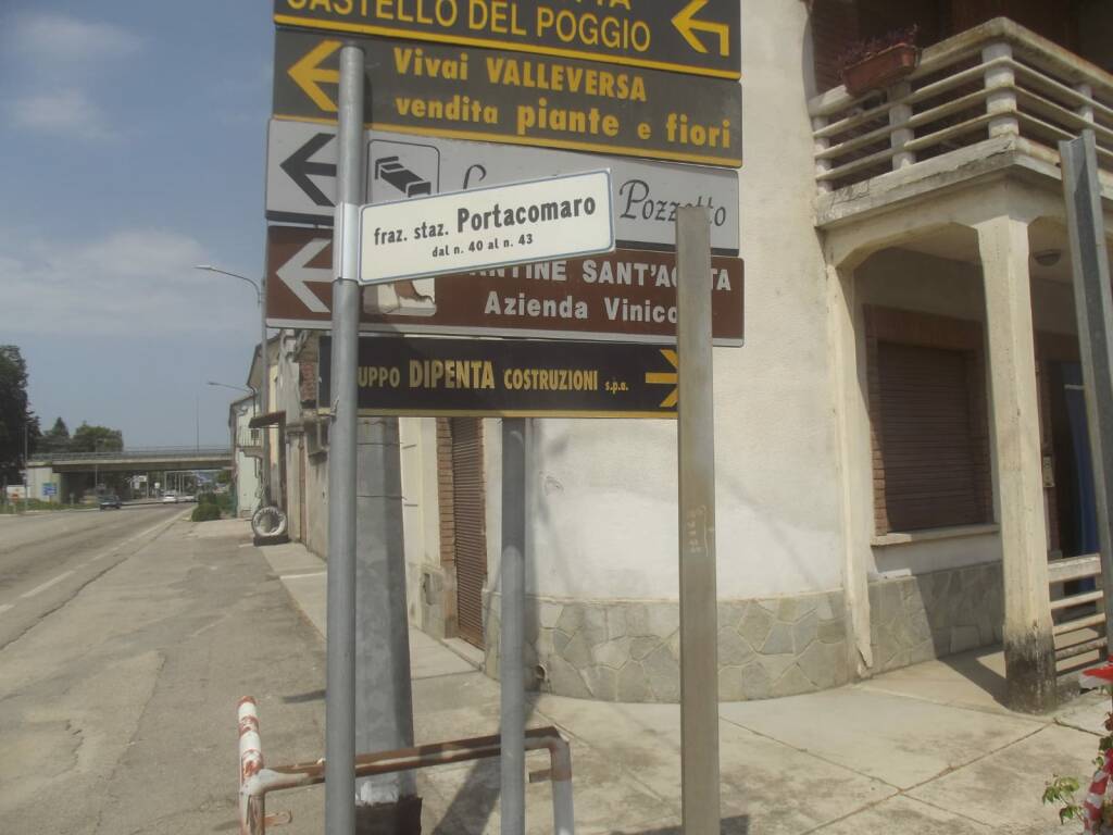 Segnalazione degrado strada vecchia Portacomaro Stazione 