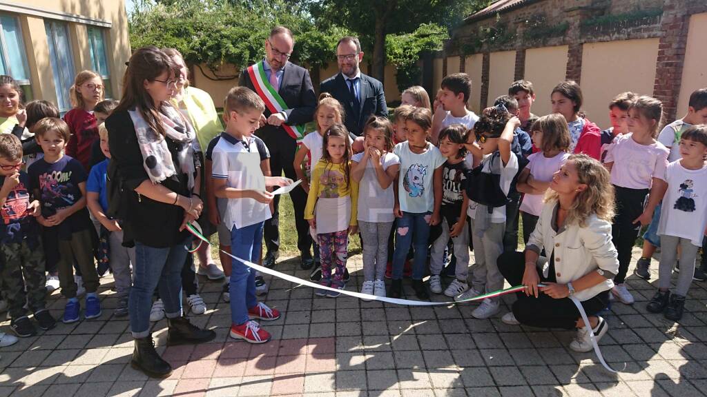 Inaugurazione scuola oberdan Portacomaro Stazione 