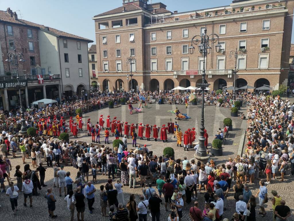 Palio di Asti 2019 - Esibizione Sbandieratori dell'Asta 