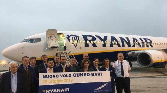 aeroporto levaldigi cuneo volo ryanair