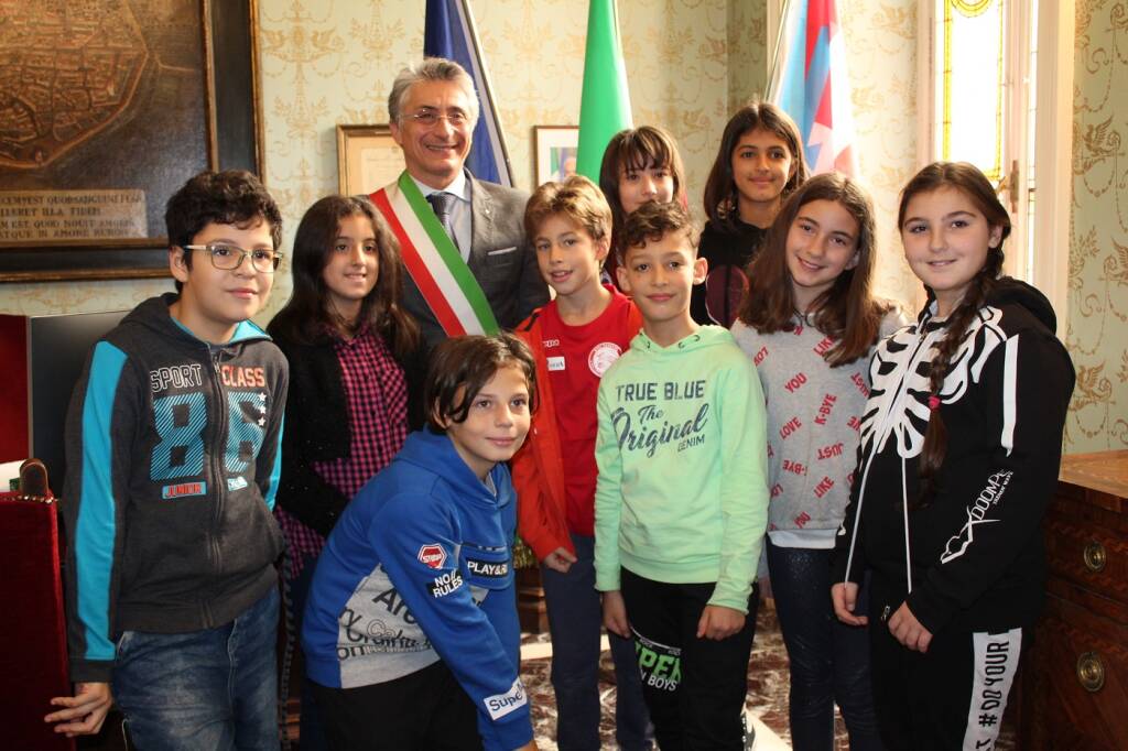 Gli alunni della scuola “Coppino” in visita al Palazzo comunale