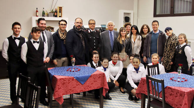 GRANDE SUCCESSO ALL’APERI-CONOSCENZA ALL’ENOGASTRONOMICO “PENNA” DI SAN DAMIANO