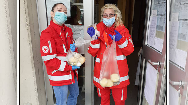 Asti, alla mensa sociale "pasti consumati a sacco"