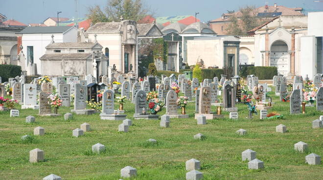 cimiteri asti