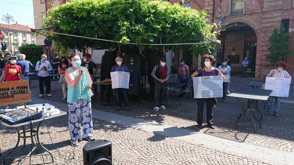 Flash Mob "Cittadini e cittadine per un'altra normalità"