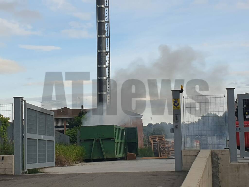 Incendio happy casa Asti 11062020