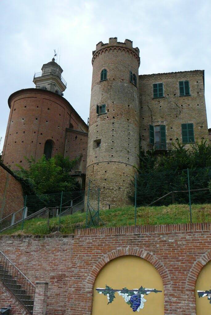 AT Torre del castello di Calosso