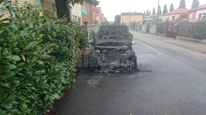 auto incendiate asti 14102020