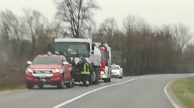 incendio autobotte castell'alfero 