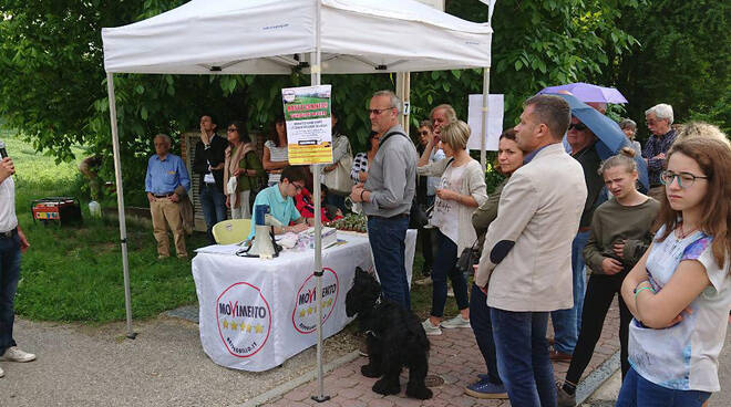 movimento 5 stelle asti no scuole fontanino