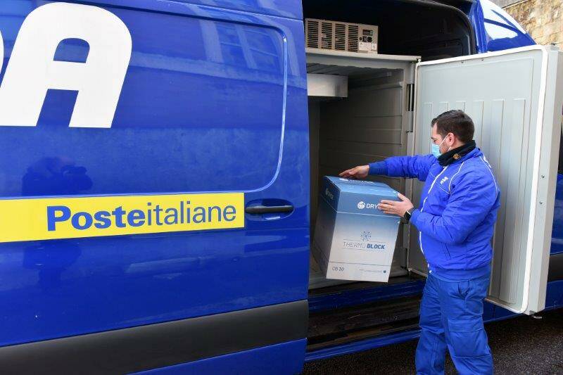 Poste Italiane consegna ad Asti  i Vaccini Astrazeneca 