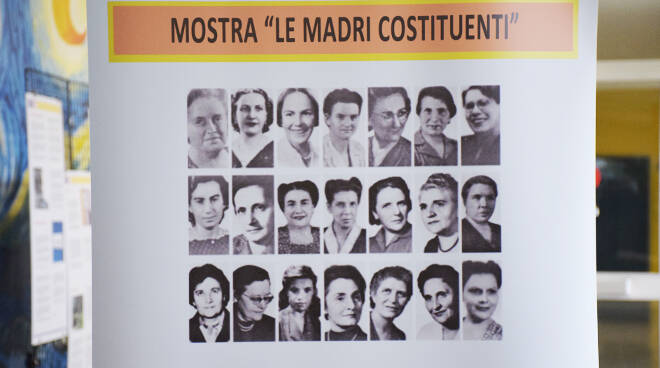 I convegni in pillole dell’Istituto Artom sposano la mostra “Le Madri Costituenti”