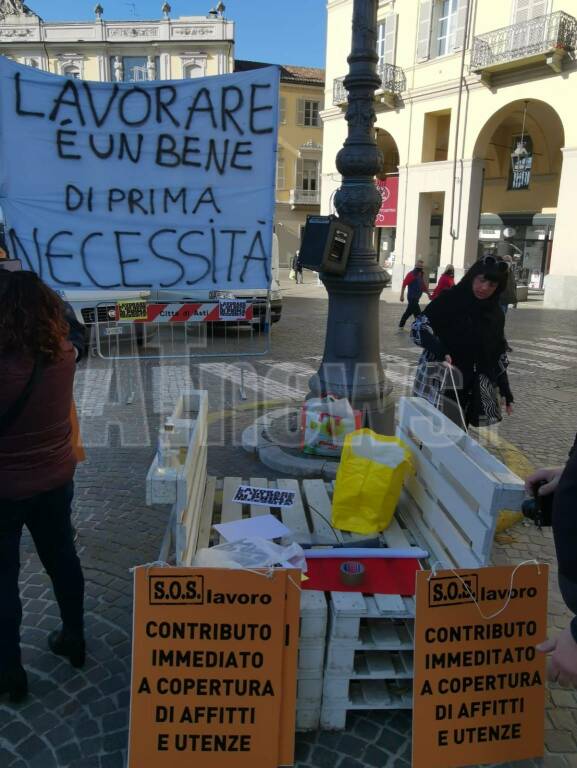 protesta ambulanti e commercianti Asti