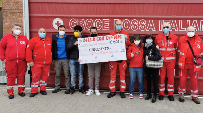 Successo della raccolta fondi con mini giardini a sostegno della Croce Rossa di Asti
