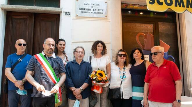 inaugurazione targa giorgio faletti