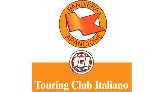 bandiera arancione touring club