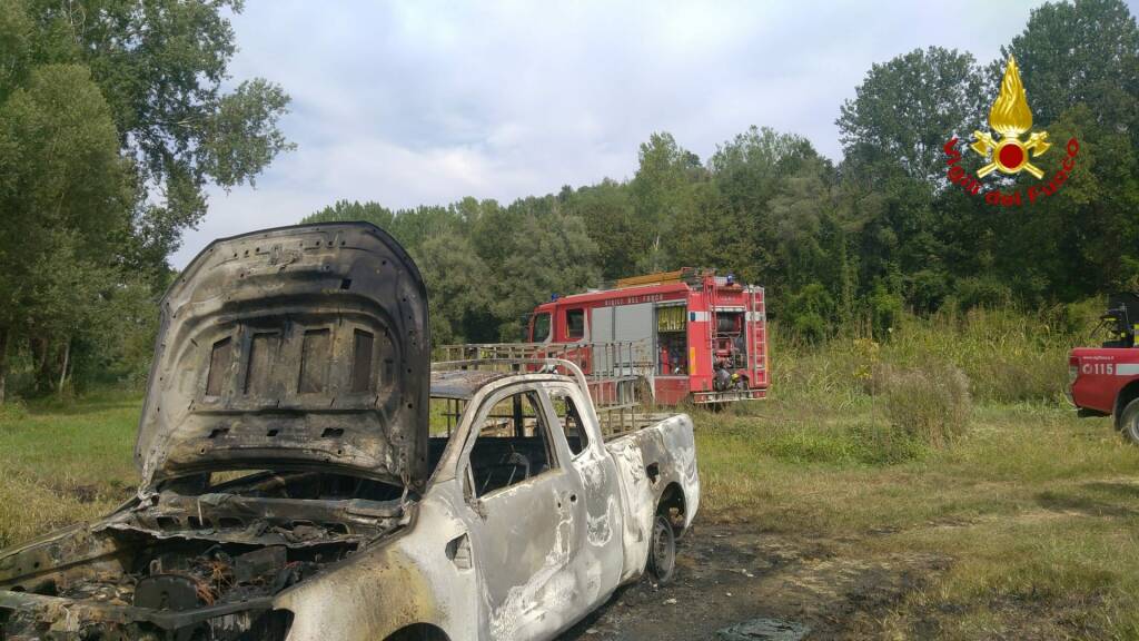 incendio portacomaro auto