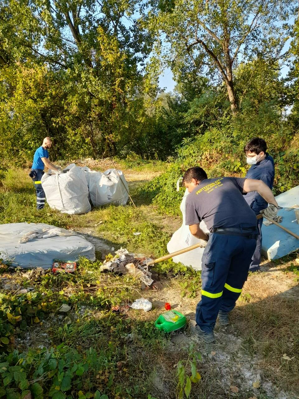 Intervento di pulizia dell'Associazione Volontari Protezione Civile Città di Asti