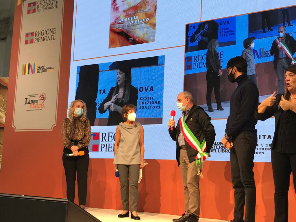 le studentesse del CPIA 1 ASTI premiate al Salone del Libro di Torino per il Concorso Letterario Nazionale Lingua Madre