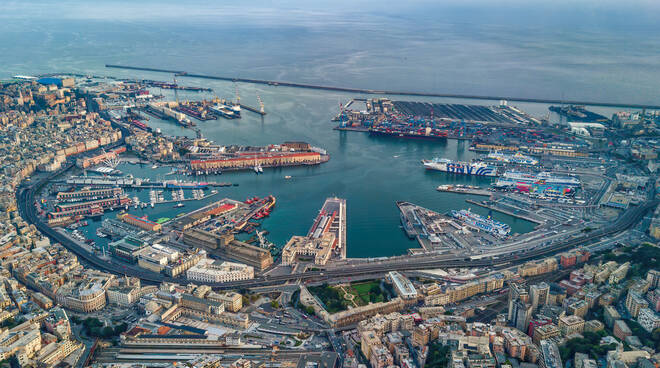 porto di genova foto https://it.depositphotos.com/home.html