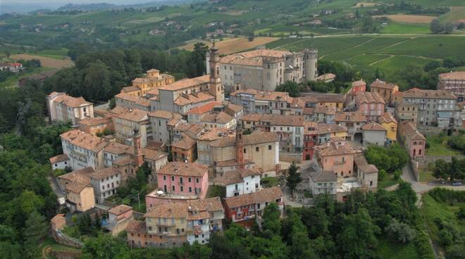 IL BORGO DEL GIORNO Costigliole d\'Asti (AT)