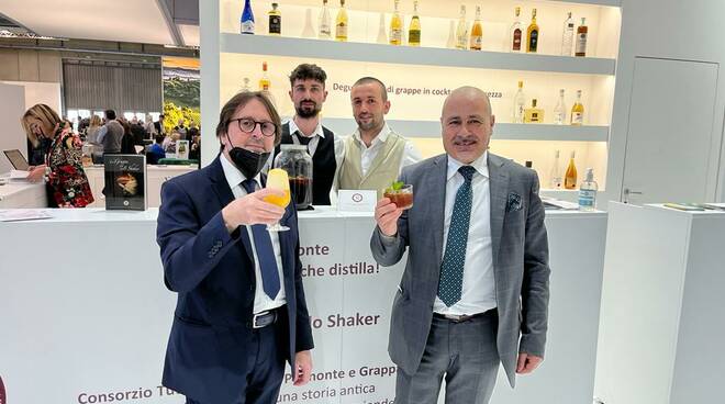 Il direttore del Consorzio Bruno Penna insieme al vicepresidente di Piemonte Land of Wine Filippo Mobrici