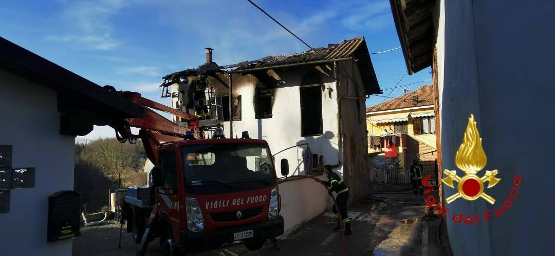 incendio san damiano frazione san pietro