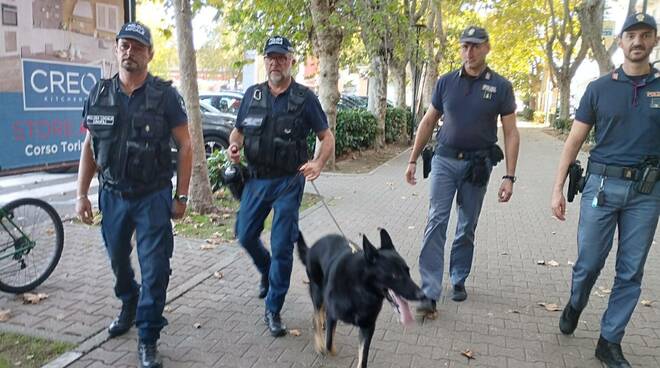 pattuglie polizia stato e polizia locale asti