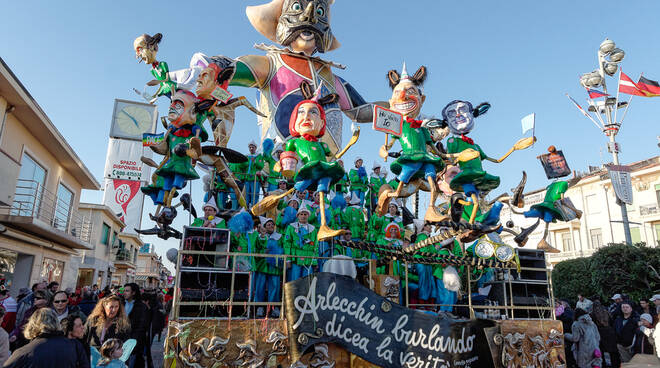 https://depositphotos.com/ carnevale viareggio